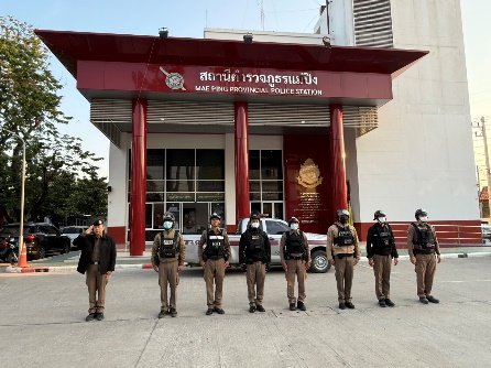 เคารพธงชาติ ตรวจสอบความพร้อมอุปกรณ์ อาวุธ และทบทวนยุทธวิธีตำรวจทุกครั้งก่อนออกปฏิบัติงาน