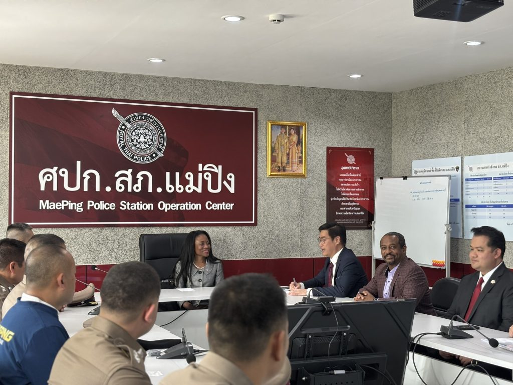 สภ.แม่ปิง ต้อนรับกงสุลใหญ่สหรัฐอเมริกา